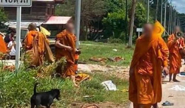 Tayland'da 11 yaşındaki çocuğun kullandığı kamyon budist keşişlere çarptı  8 ölü, 18 yaralı