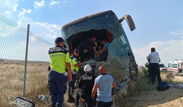 Aksaray’da otobüs yoldan çıktı; yaralılar var