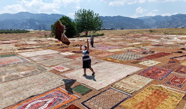 Eski halılar Antalya’nın güneşinde değer kazanıyor, 5 bin dolara alıcı buluyor