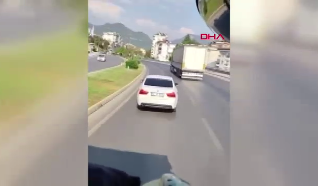 İtfaiyeye yol vermeyen sürücüye ceza uygulandı, otomobili trafikten men edildi