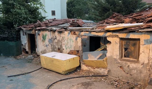 Kartal'da metruk gecekondudaki ceset soruşturması; altınları çalıp boğarak öldürmüş