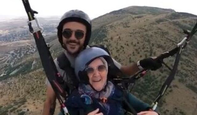 Kayseri’de 77 yaşındaki gurbetçi, yamaç paraşütü yaptı
