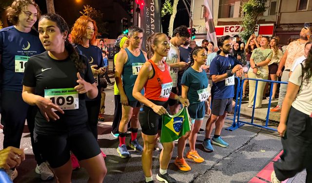 Türkiye’nin ilk gece maratonu düzenlendi