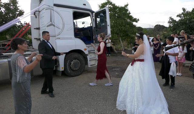 TIR gelin arabası oldu