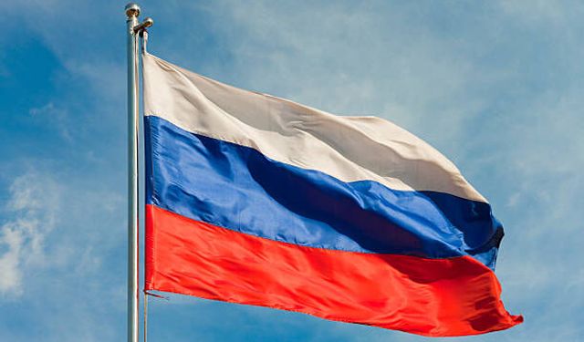 Rusya, Ukrayna'ya ait askeri yük taşıyan 4 gemiyi vurduğunu açıkladı