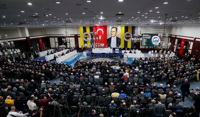 Fenerbahçe YDK toplantısında gerginlik