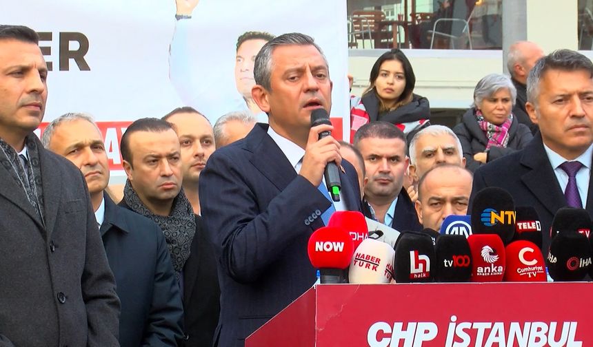 Özgür Özel: Esenyurt'ta Demokrasi Nöbetine Devam Etme Kararı Aldık