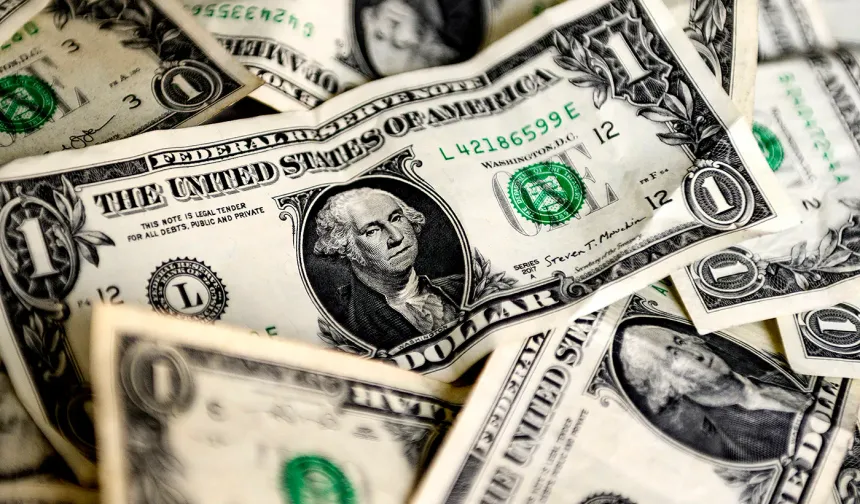 23 Nisan'da Dolar Güne Nasıl Başladı?