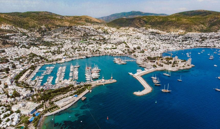 Bodrum'da Fiyatlar Yaza Girmeden Uçtu: 20 TL’lik Suya 200 TL Talep Ediliyor!