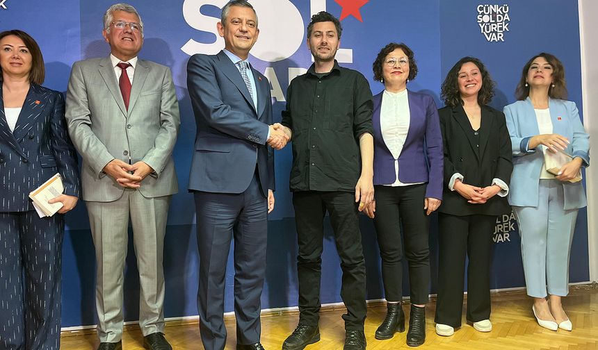 Özgür Özel: Deprem Toplantısına Büyükşehir Davetli Değil Ama Parti Davetli