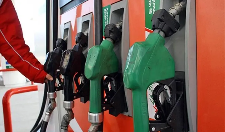 Motorine Gece Yarısı Zammı! İşte Güncel Fiyatlar