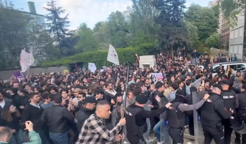 Boğaziçi Protestolarında 4 Öğrenci Tutuklandı