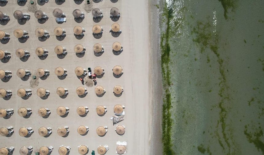 İstanbul'da Plajlar Sezona Hazır; Giriş Ücreti 1500 Lira Olan Var