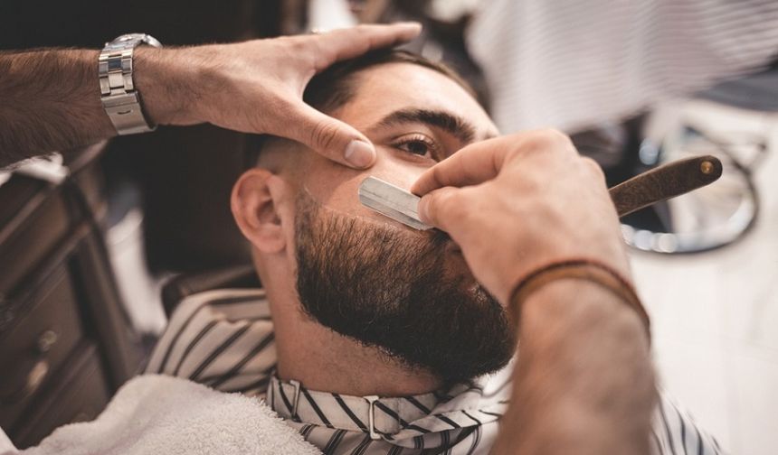 Uzmanlar Uyardı: Kuaför ve Berberlerde Hepatit Tehlikesi!
