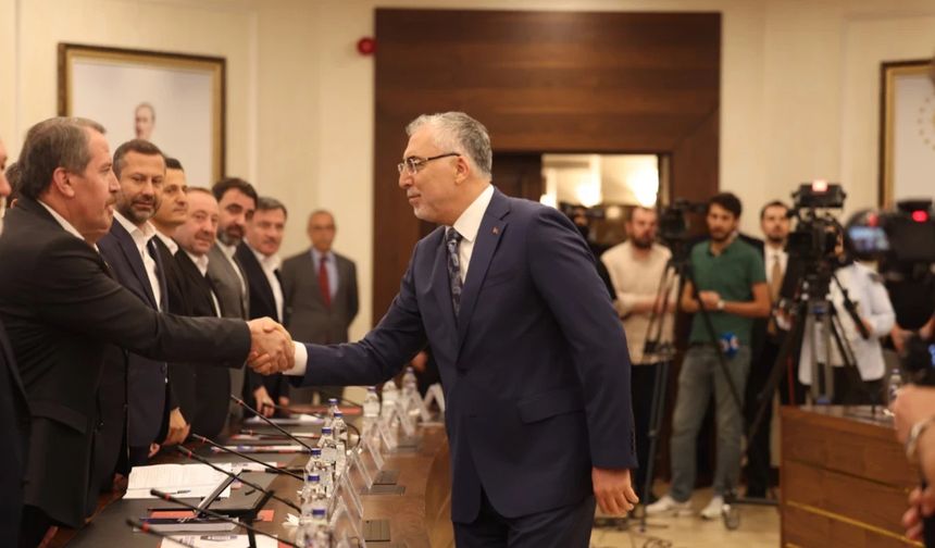 Anlaşma sağlanamadı! Memurlar Zam Teklifini Hakeme Götürüyor