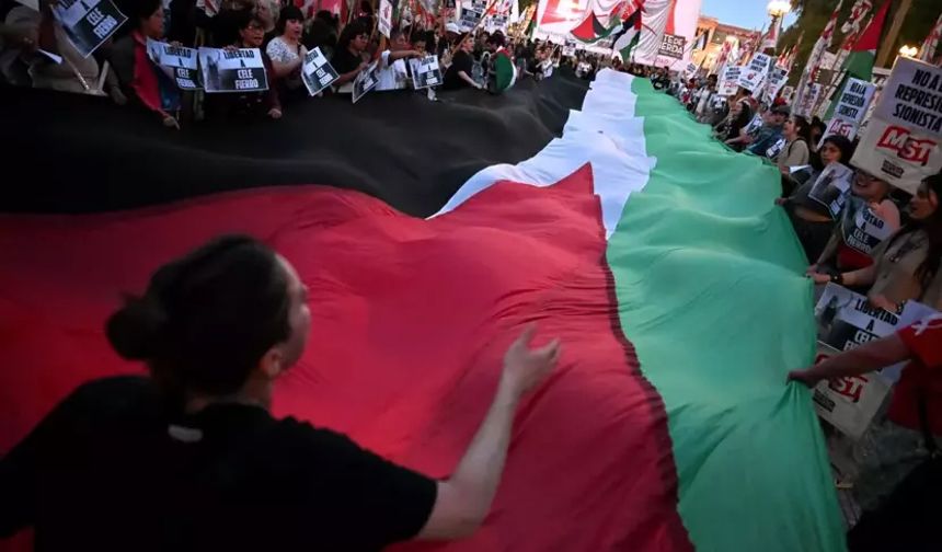 İsrail’in Sumud Filosu’na Saldırısına Dünyadan Tepki: Grevler, Protestolar, Diplomatik Kriz