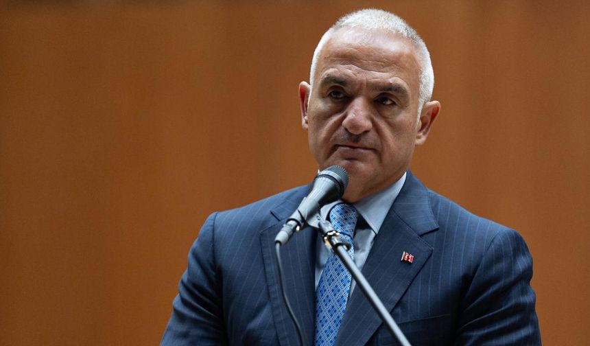 Bakan Ersoy: Yıl Boyunca İran ve Türkiye'de Etkinlikler Düzenlenecek