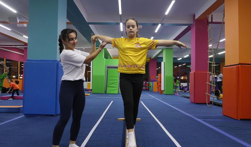 Down sendromlu Elif’in hayatı sporla değişti