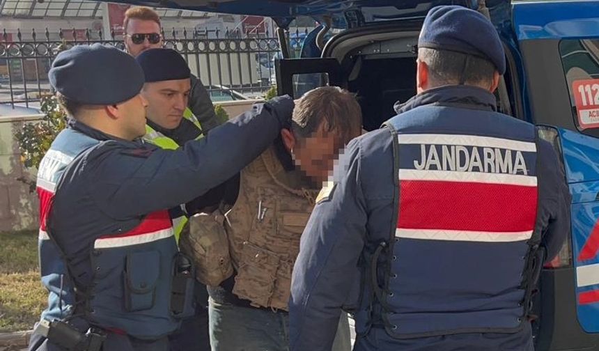 7 yaşındaki oğlunun gözü önünde dövülüp, tabancayla vurularak öldürüldü