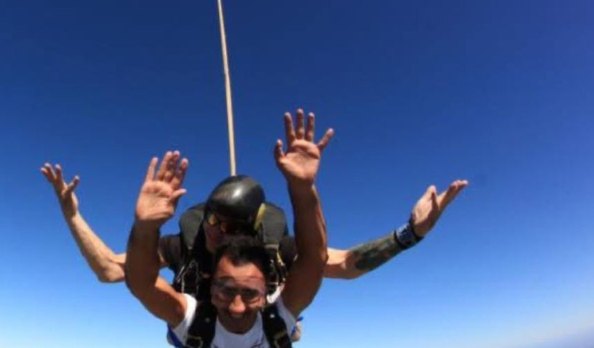 Görme engelli öğretim üyesi, beyaz bastonuyla 60 ülke gezdi