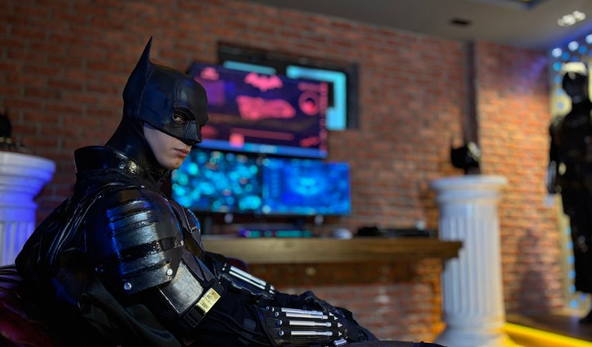 Üniversiteli gencin 'Batman' tutkusu