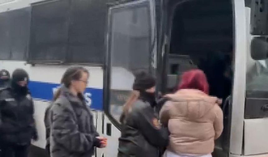 'OnlyFans'ta müstehcen içerik paylaşan şüpheliler adliyeye sevk edildi