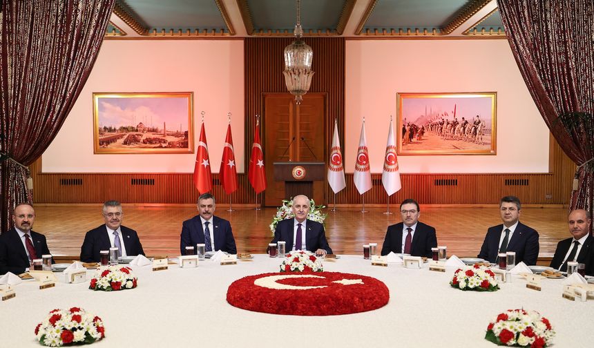 Kurtulmuş: Nihai raporun takdimiyle birlikte meclis olarak tarihi sorumluluğu yerine getirmiş olacağız