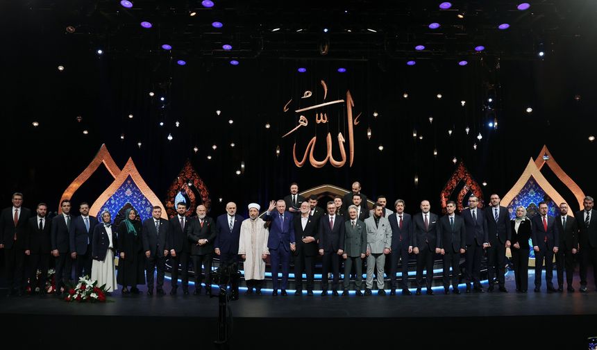 Cumhurbaşkanı Erdoğan: Bizi sürüklemek istedikleri karamsarlık girdabına düşmeyeceğiz