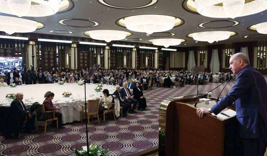 Cumhurbaşkanı Erdoğan: Hiç kimse komşuluk ve kardeşlik hukukunu zedeleyen hatalı bir tavır içinde olmamalıdır