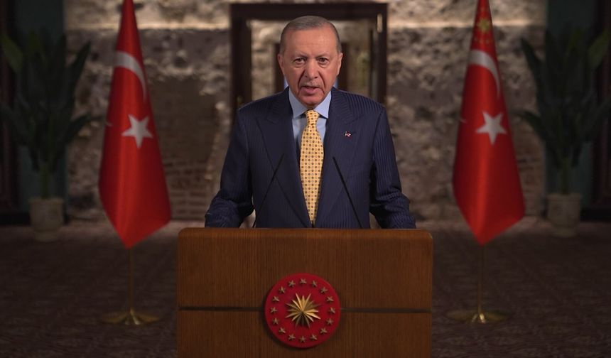 Cumhurbaşkanı Erdoğan: Milletimizin huzur ve güvenliğini tahkim edecek adımları atmaya devam ediyoruz