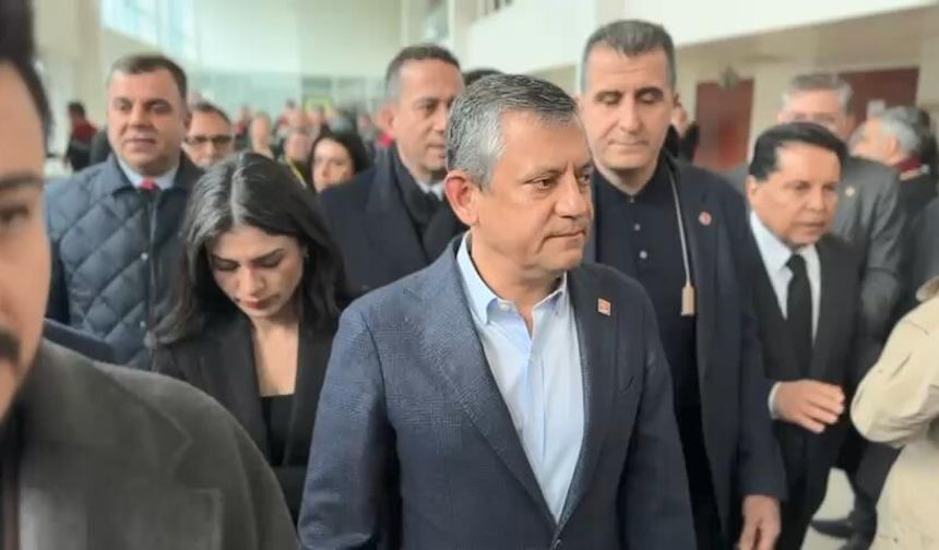 İBB'ye yönelik 'yolsuzluk' davasında ilk duruşma; mahkeme heyeti salonu terk etti