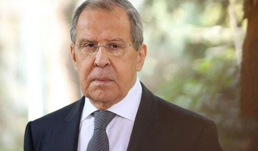 Rusya Dışişleri Bakanı Lavrov: İran'a istihbarat değil askeri ürün veriyoruz