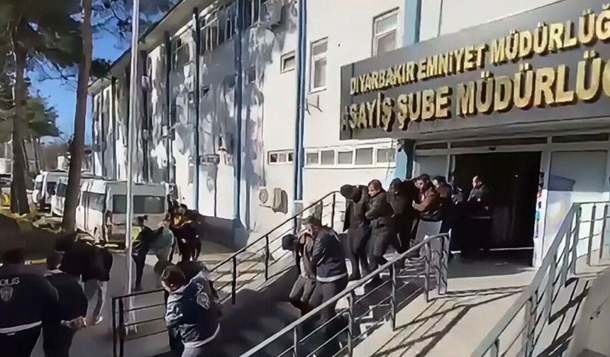 Sahte ‘araç muayene randevusu’ dolandırıcılığına 14 ilde ‘Son istasyon’ operasyonu: 25 tutuklama