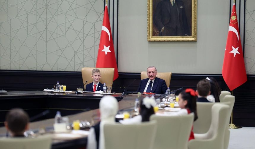 Cumhurbaşkanı Erdoğan, çocukları kabul etti