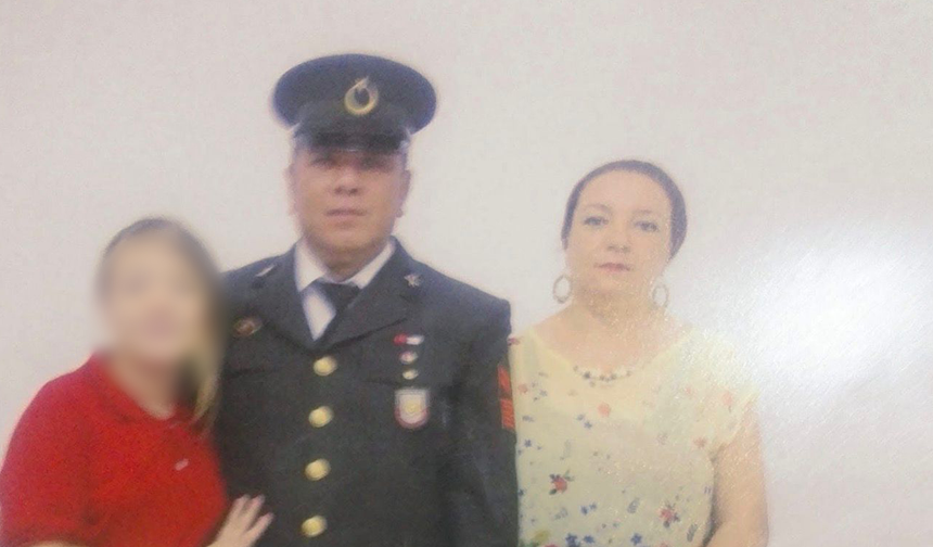 Emekli uzman çavuş eşi ve bir kızını öldürüp, bir kızını da yaraladıktan sonra intihar etti