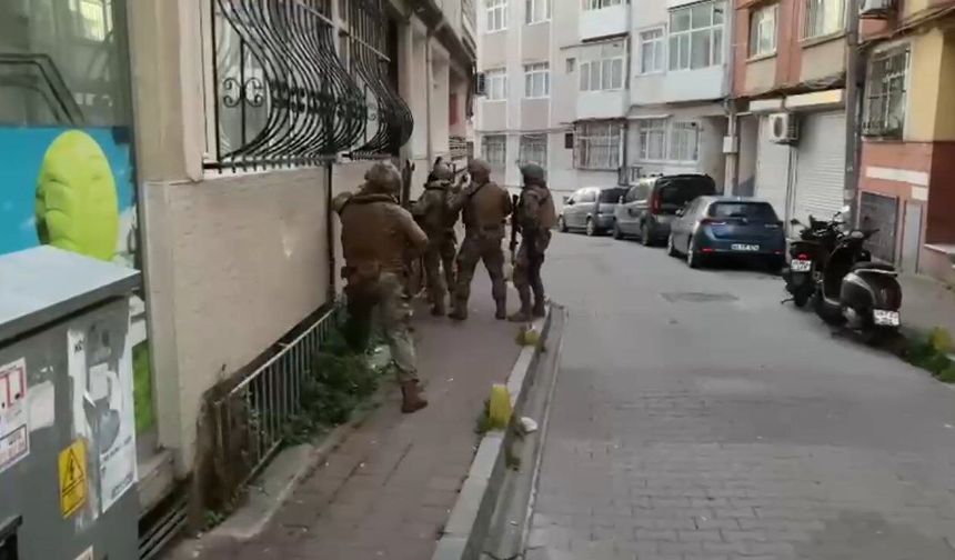 İstanbul merkezli 6 ilde sahte belgelerle ikamet izni aldıran şüphelilere operasyon: 51 gözaltı