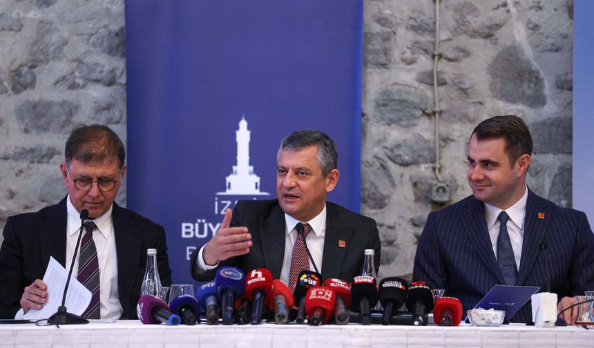 Özgür Özel: Bu dönemin en büyük ayıbı parlamentoda Romanların temsil edilmiyor oluşu