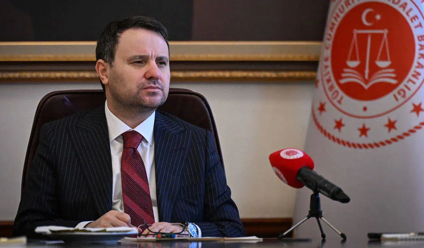 Akın Gürlek: Antalya ve Mersin'de 'yasa dışı bahis' operasyonunda 233 gözaltı
