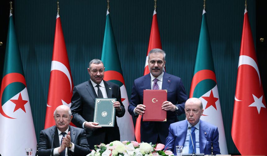 Cumhurbaşkanı Erdoğan, Cezayir Cumhurbaşkanı Tebbun'u resmi törenle karşıladı