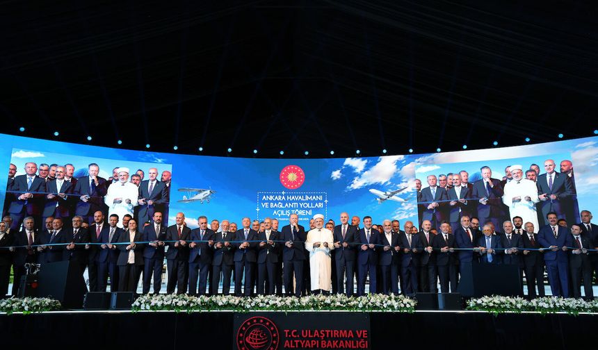 Cumhurbaşkanı Erdoğan: Türkiye, uluslararası diplomasinin de kalbinin attığı yer olmaya başlamıştır