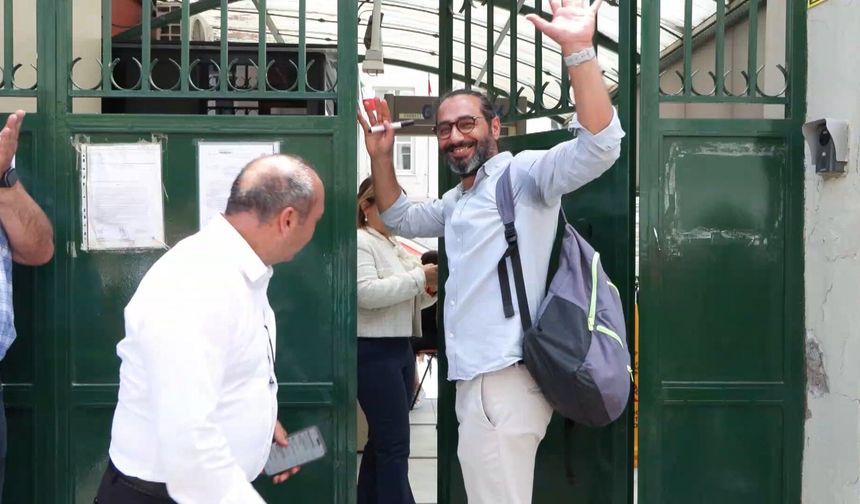 Özel İtalyan Lisesi'nde 123 gün süren grev sona erdi; öğretmenler sınıflarına döndü