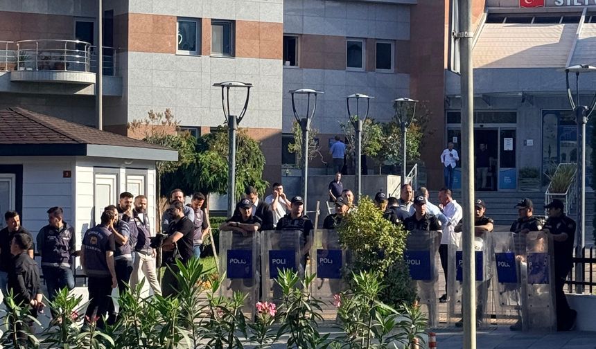Silivri Belediyesi'ne 'yolsuzluk' soruşturması: 17 gözaltı