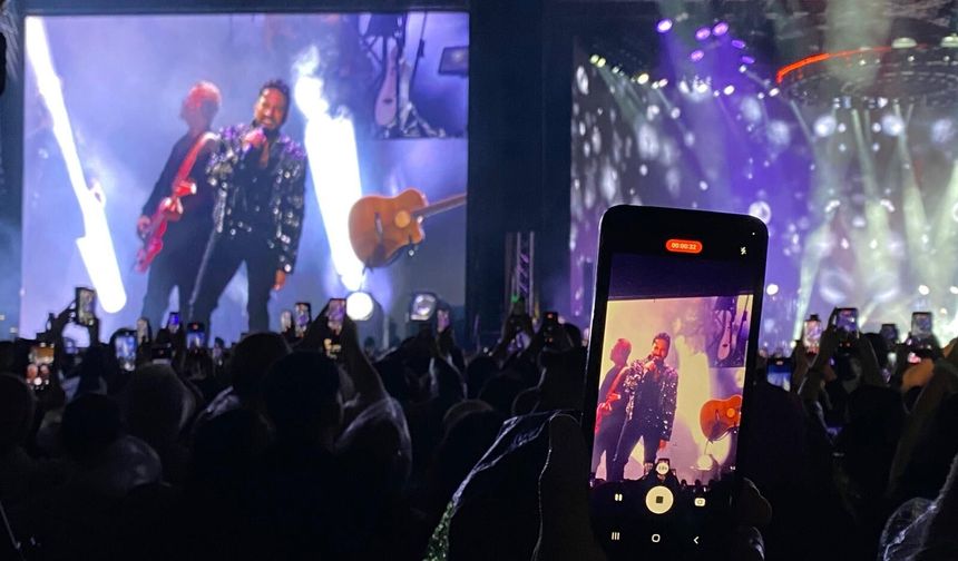 Tarkan, Ankara'da sevenleriyle buluştu