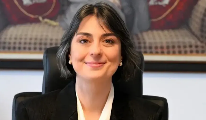 Üsküdar'da Belediyesi'ne operasyon: Belediye Başkanı dahil 6 kişi gözaltına alındı