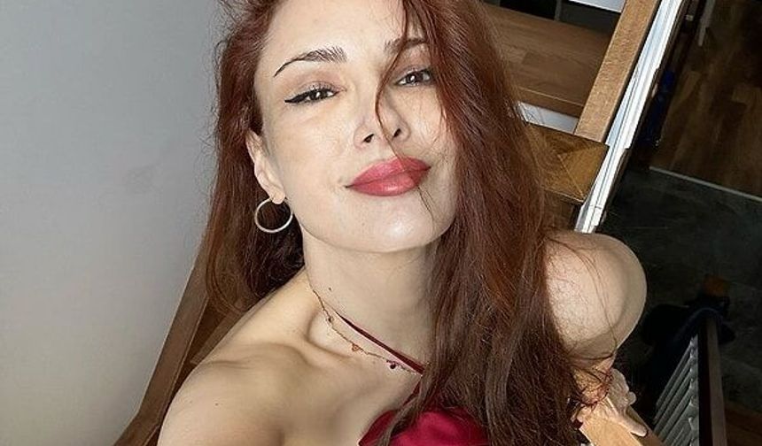 Mine Tugay'dan doğum günü sürprizi! Tatil pozları sosyal medyayı salladı
