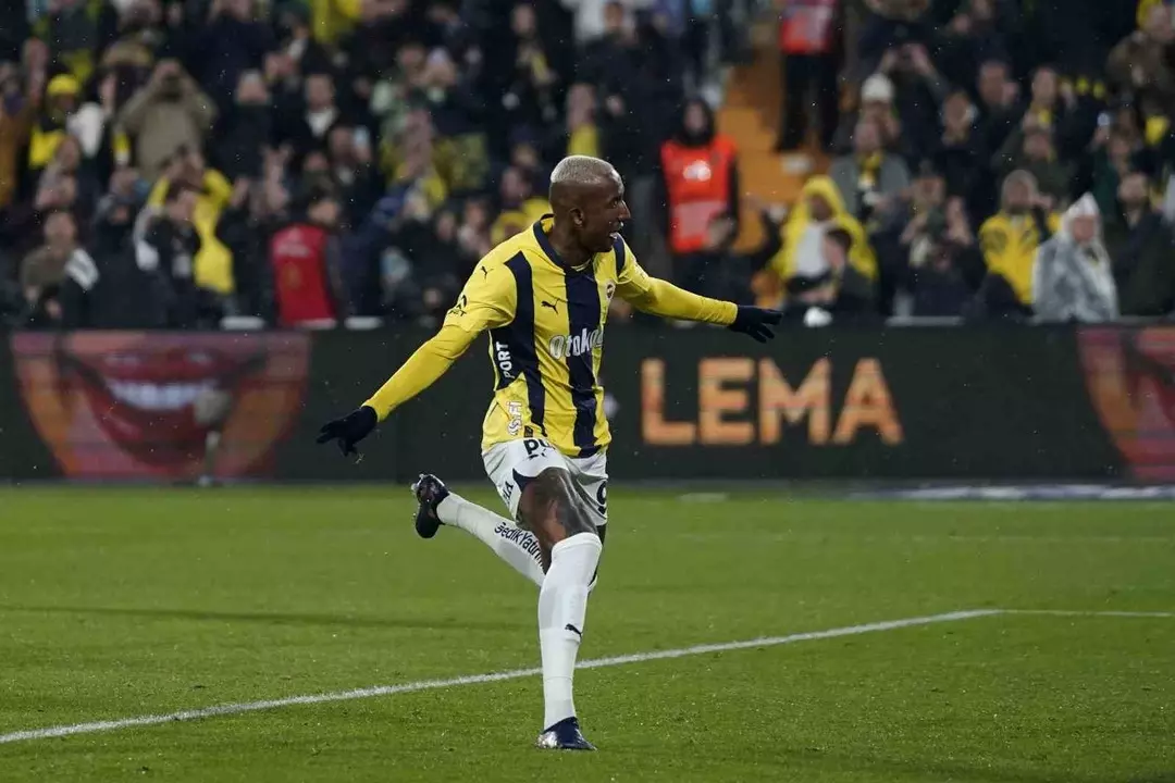 Talisca3-3