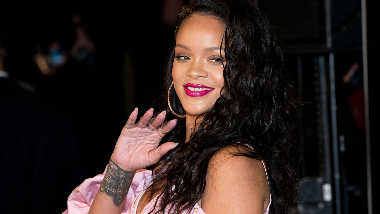 Rihanna Amerikada Asyali Nefretine G2 De Cover