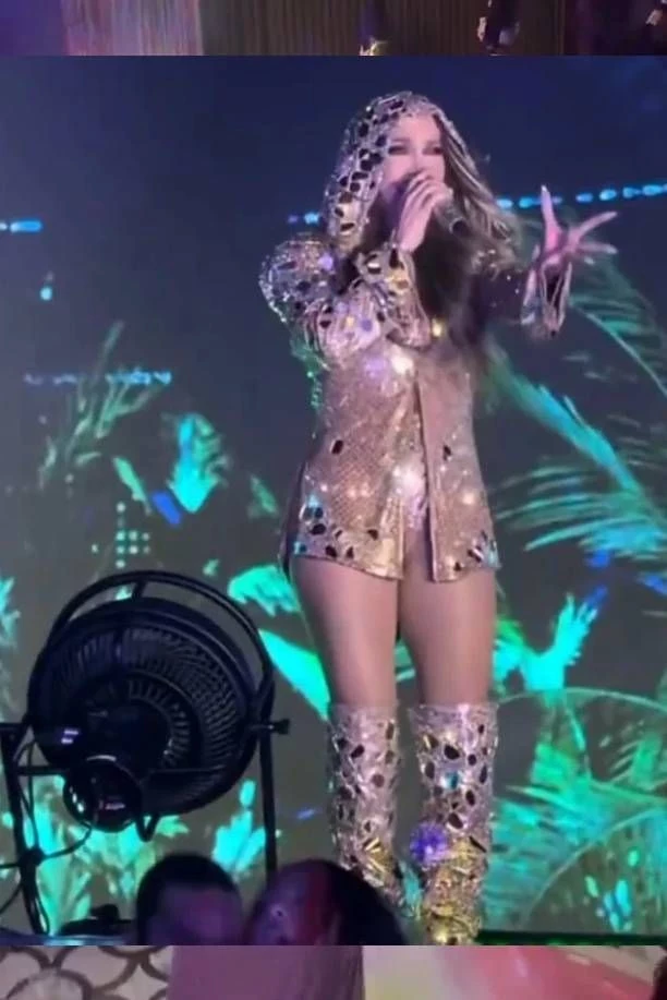 Jennifer Lopez 9 35Lq