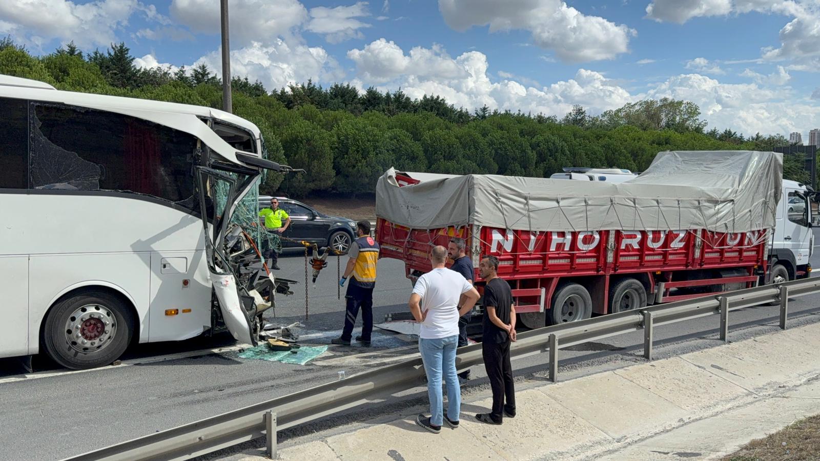 I S T A N B U L E S E N Y U R T T A K A M Y O N A C A R P A N Y O L 919446 273138