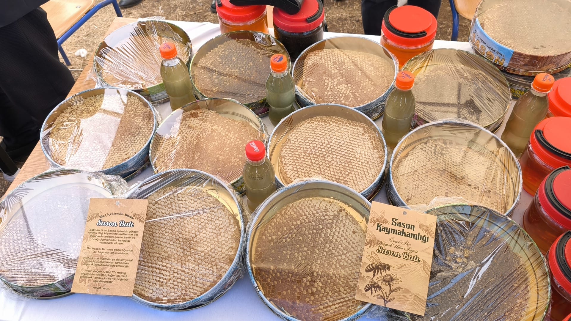 F E S T I V A L D E A C I K A R T I R M A Y A S U N U L A N 1 K I L O 949740 281951